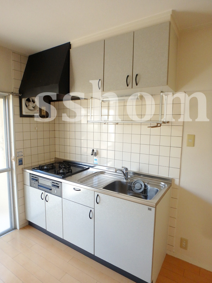 キッチン 3口ガスコンロ付システムキッチン☆ 写真3