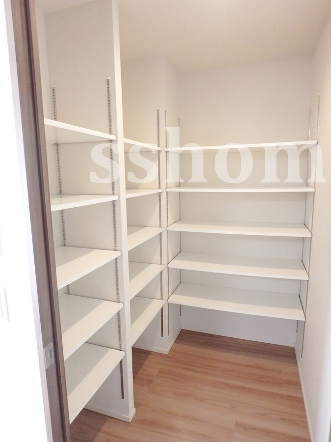 収納 棚のある物入☆ 写真5