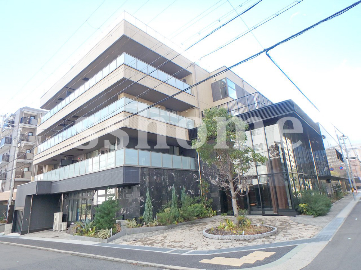 シー・クリサンス西岡本