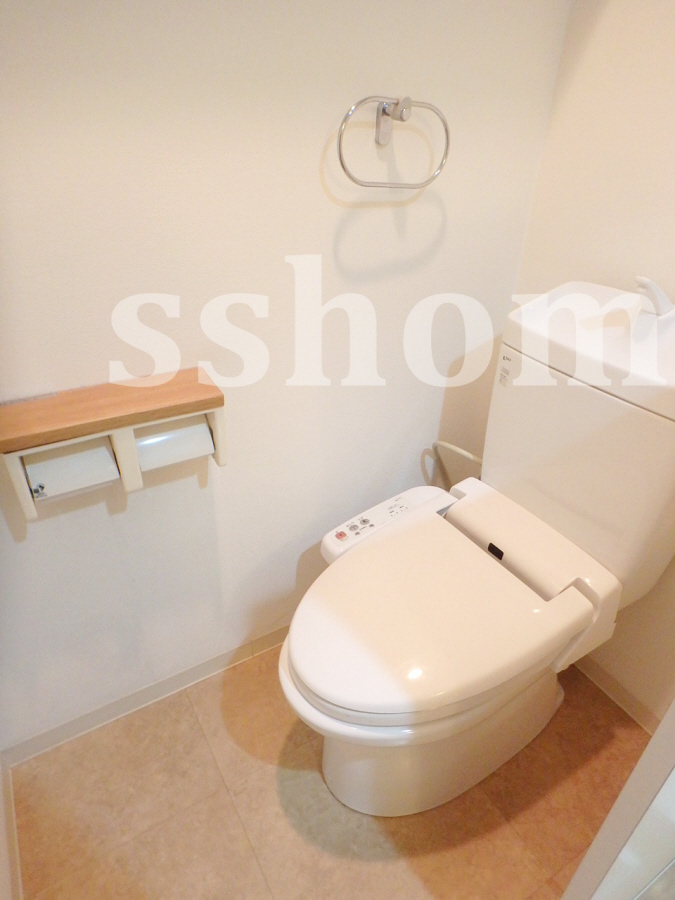 トイレ 温水洗浄便座 写真8