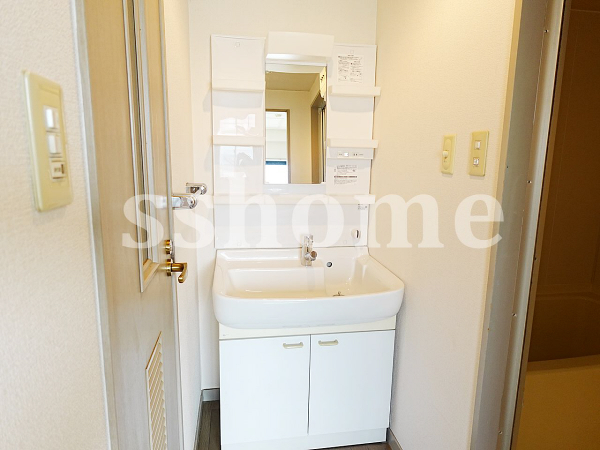 洗面所 シャンプードレッサー 写真9