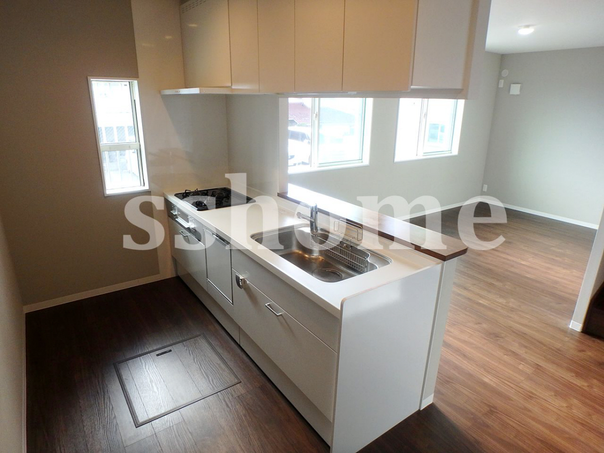 キッチン ガス3口コンロ付で対面式 写真3