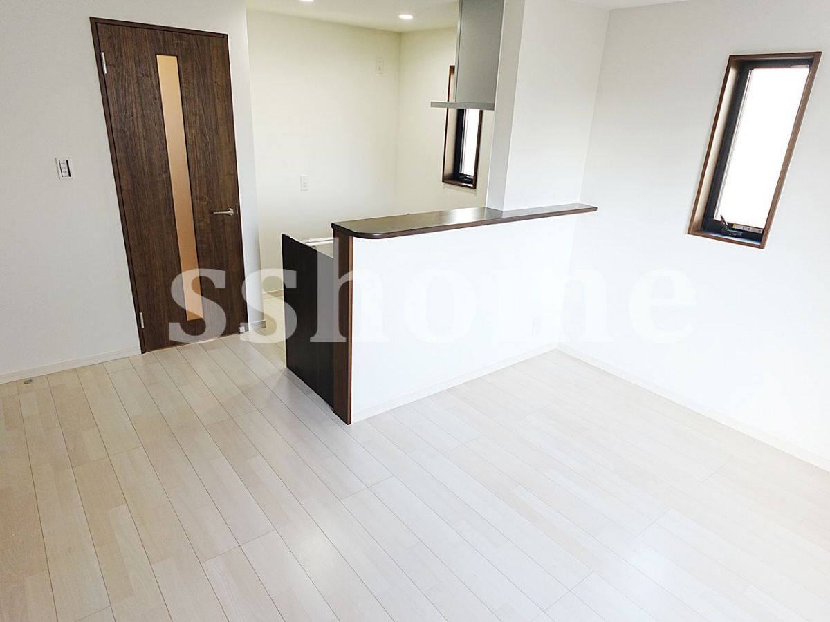 リビング 明るい室内 写真2