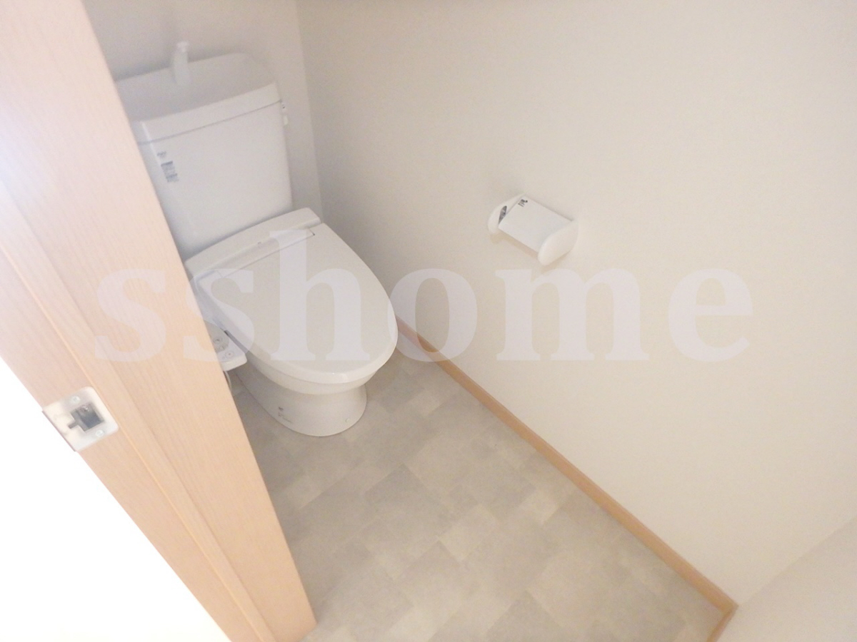 トイレ 温水洗浄便座 写真8