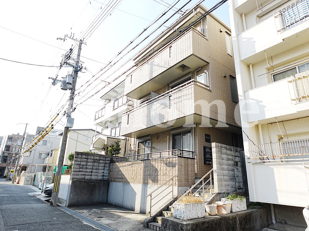 ラ・クエスタ岡本