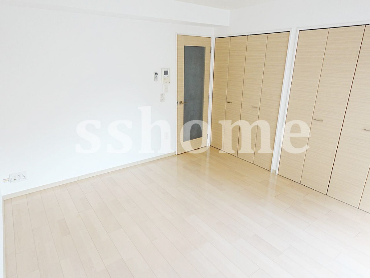 寝室 洋室8帖 写真15