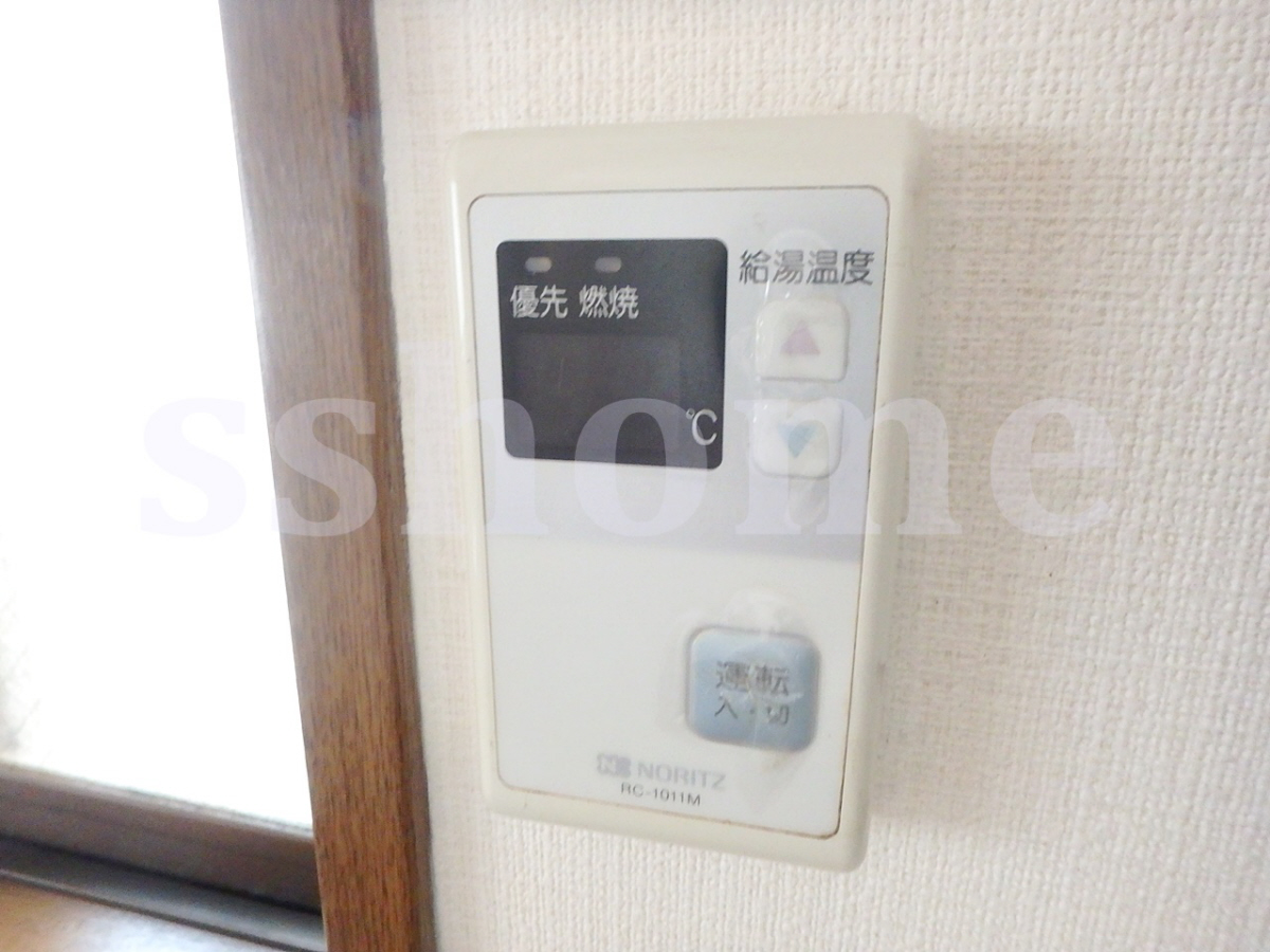 設備 給湯操作パネル 写真16