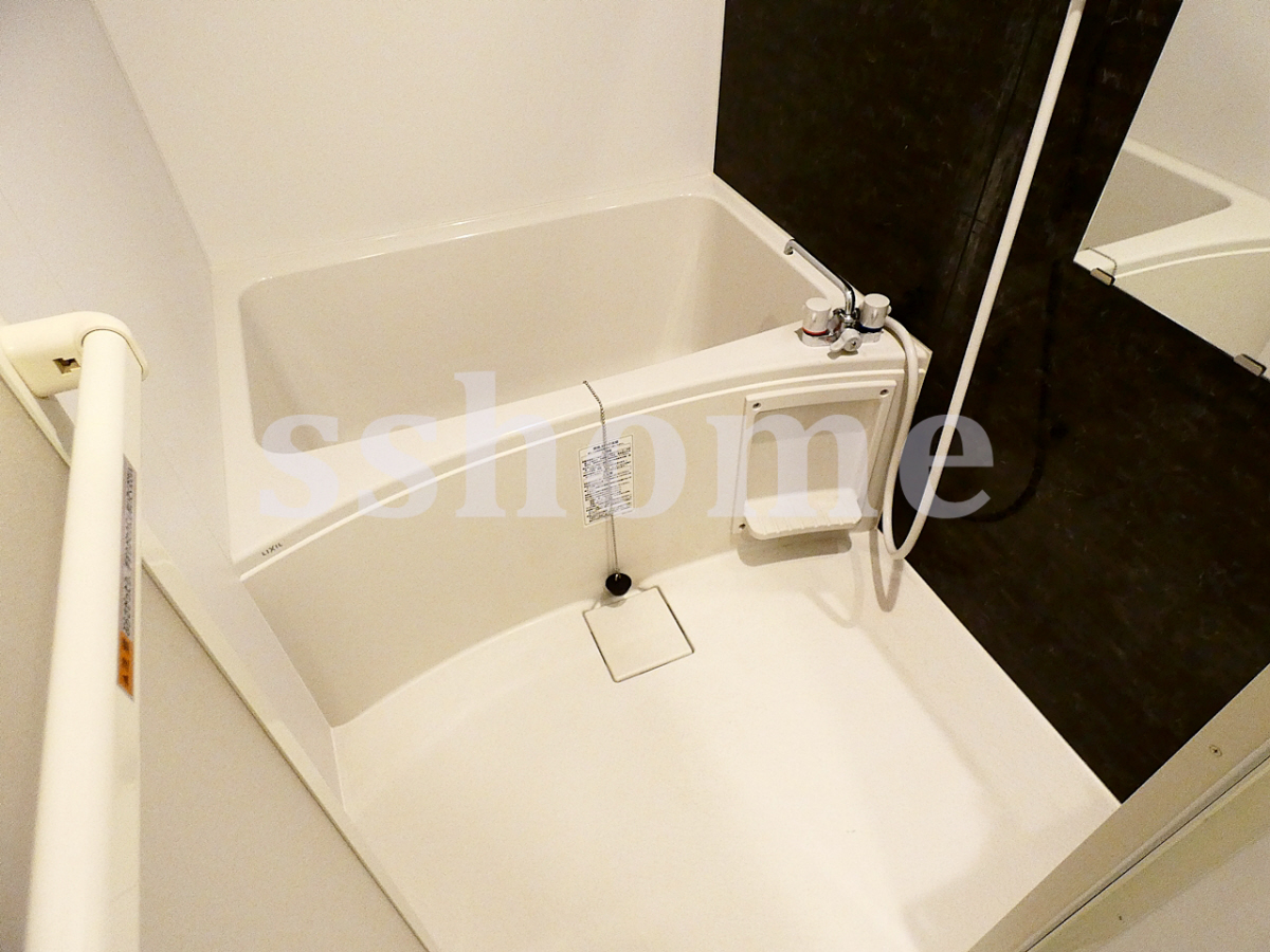 バス 清潔感のある浴室 写真4