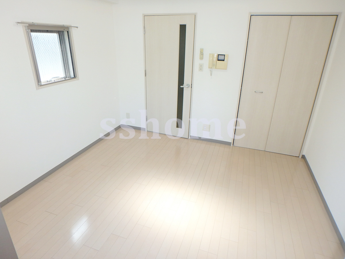 リビング 南向きのお部屋です☆ 写真2