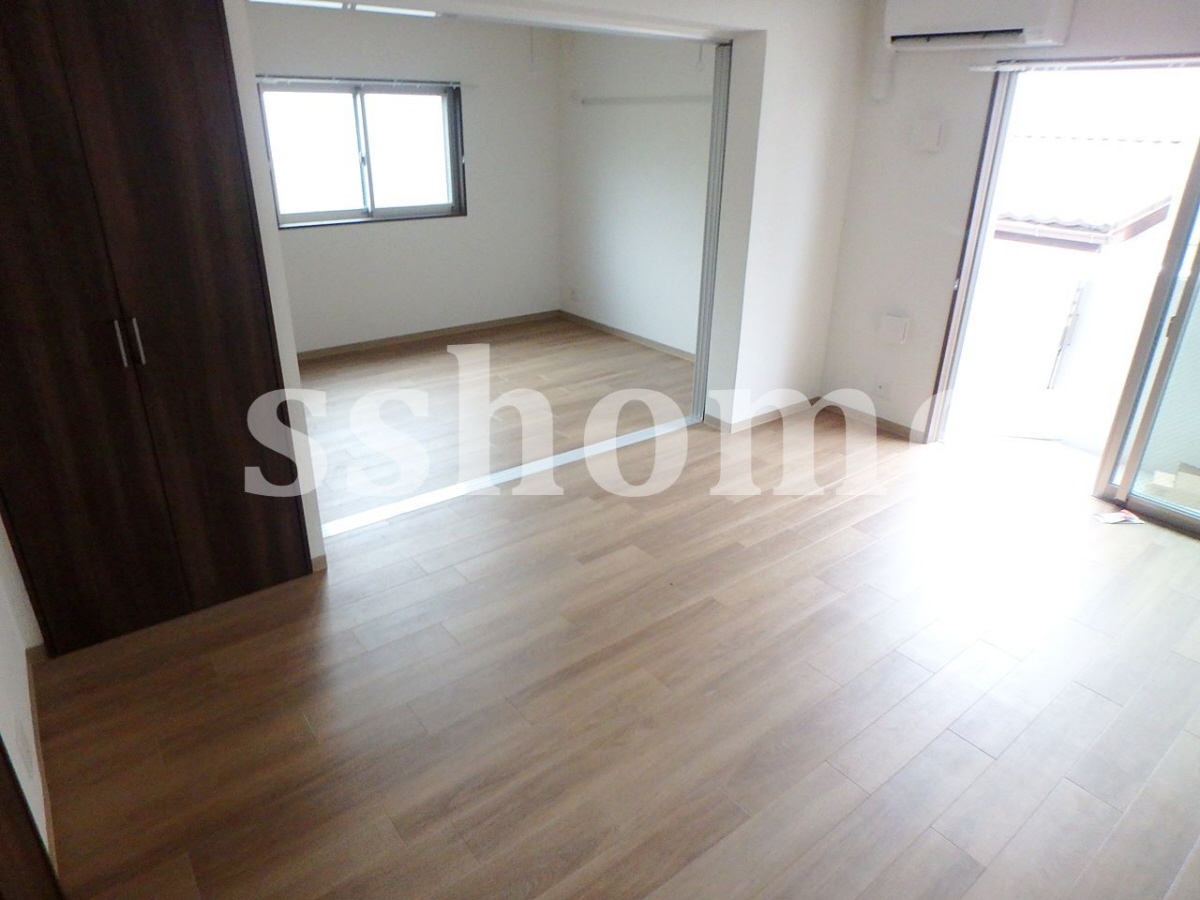 リビング 明るい室内 写真2