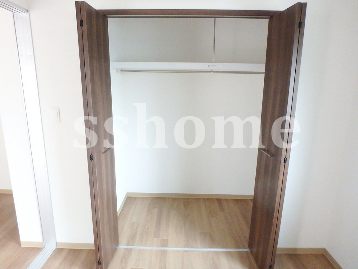 収納 ウォークインクローゼット 写真5