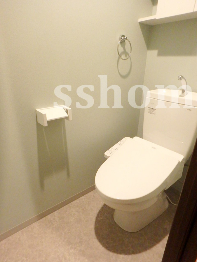 トイレ 棚有り、温水洗浄便座 写真8