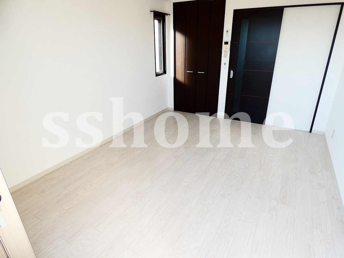 リビング 明るいお部屋です 写真2