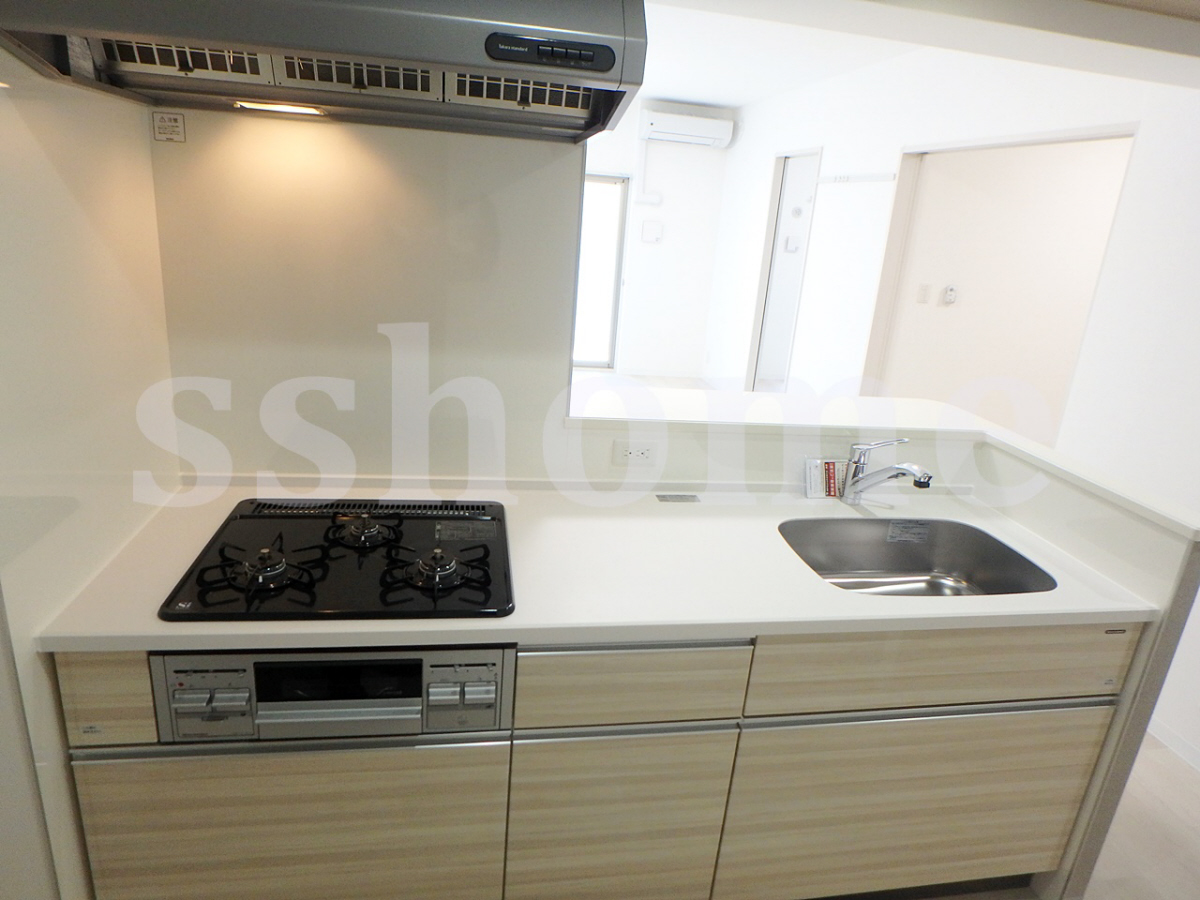 キッチン 3口コンロのシステムキッチン☆ 写真3