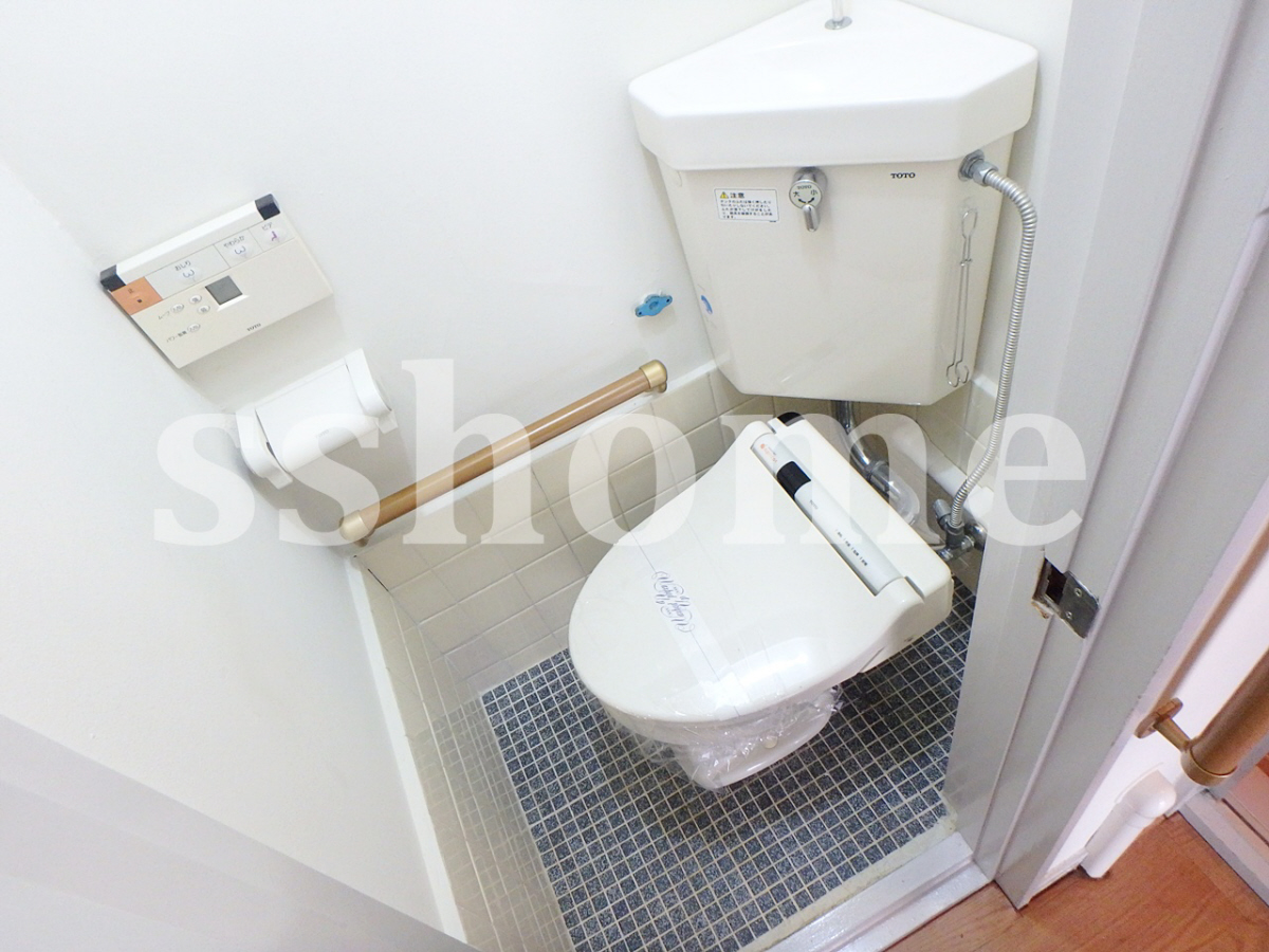 トイレ すっきりとしたトイレ☆温水洗浄便座☆ 写真8