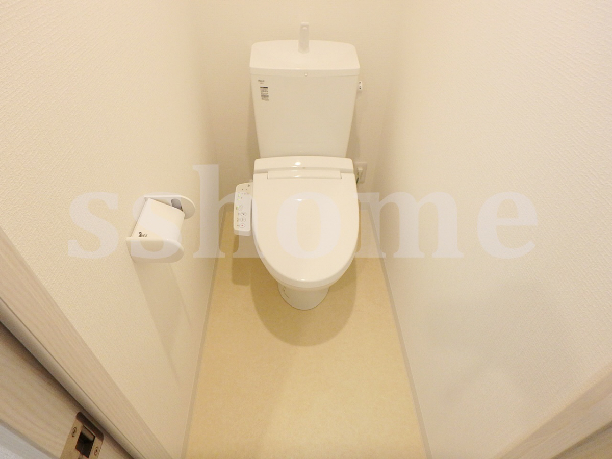 トイレ 温水洗浄便座 写真8