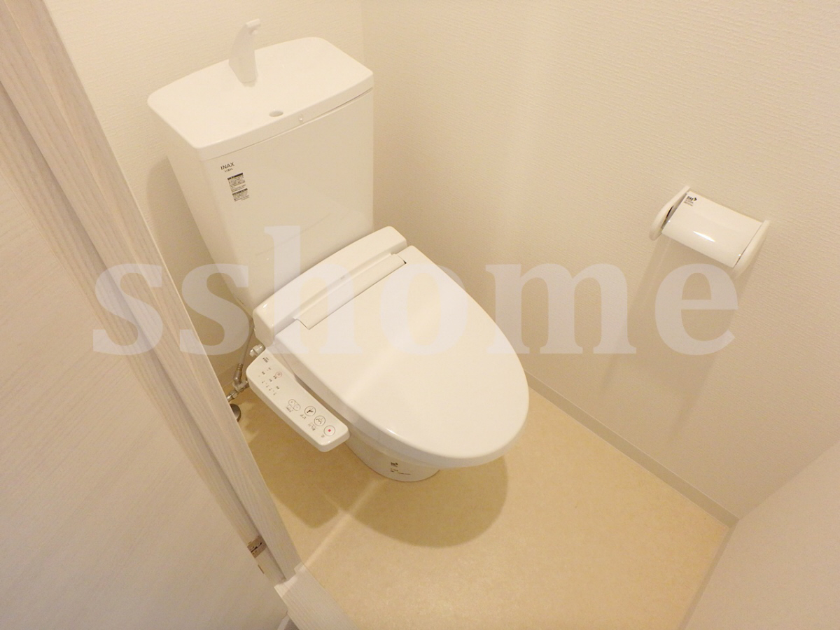 トイレ 温水洗浄便座 写真8