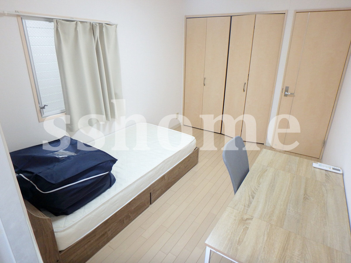 内装 ベッド付き☆落ち着いたお部屋です 写真14