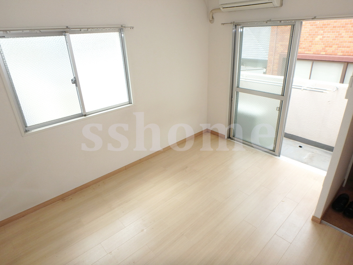 内装 フローリング☆ 写真14