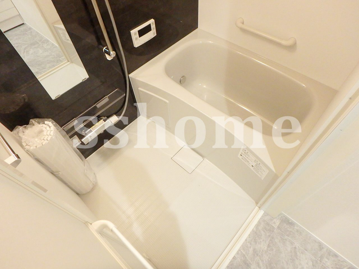 バス 清潔感のある浴槽 写真4