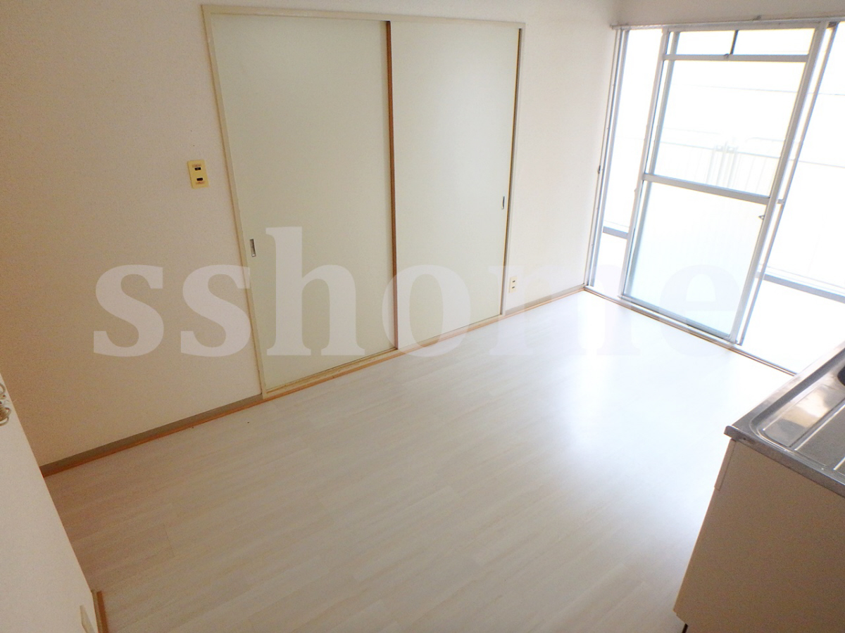 リビング きれいな洋室☆ 写真2