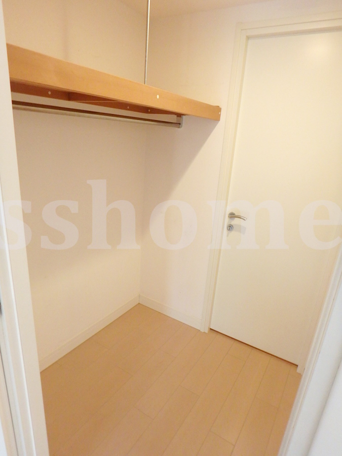 収納 ウォークインクローゼット 写真5