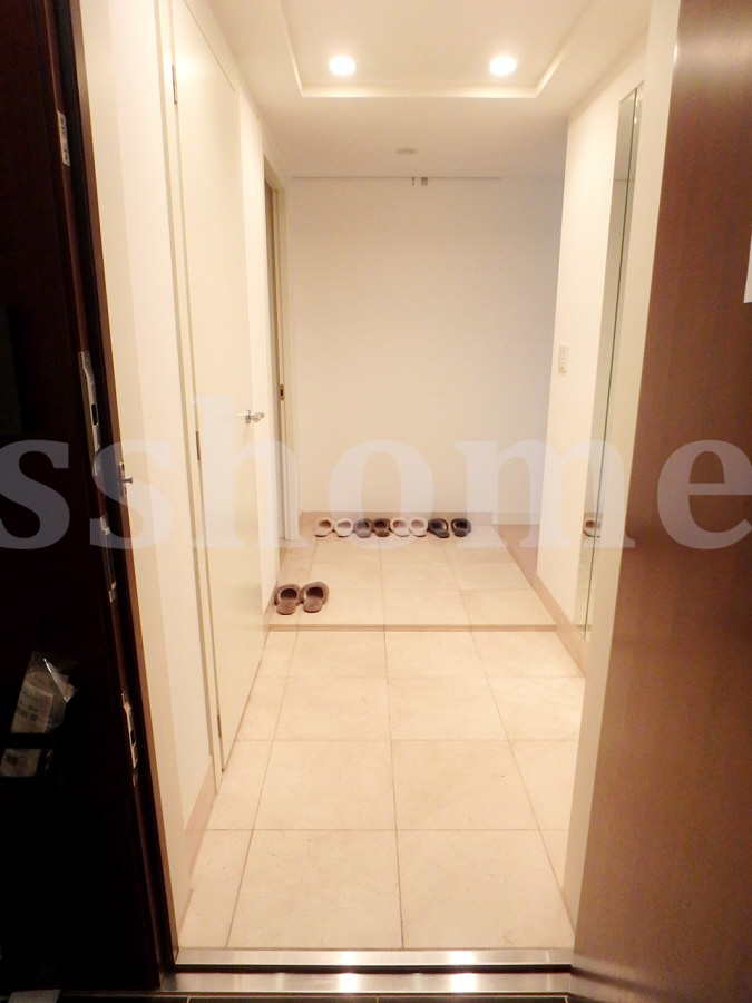 玄関 広い玄関スペース 写真12