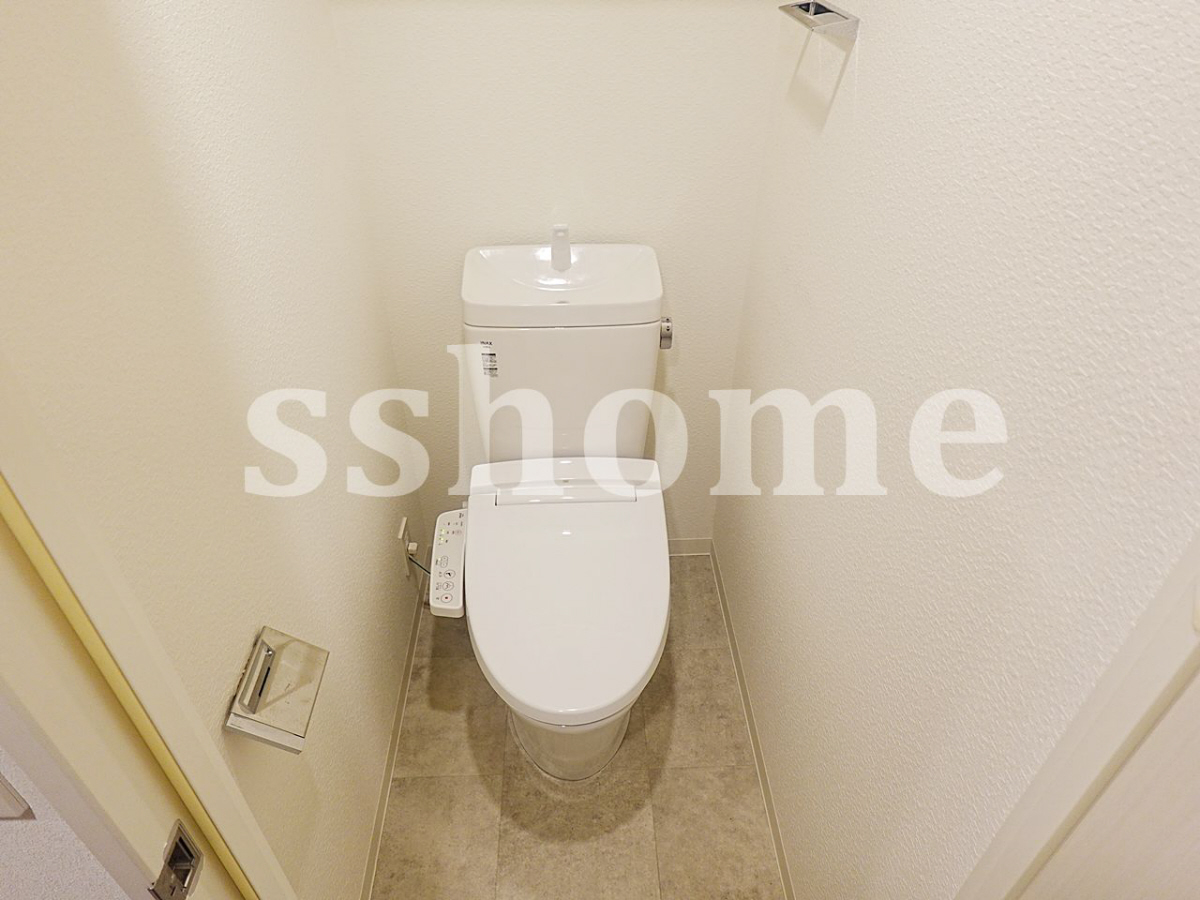 トイレ 温水洗浄便座☆ 写真8