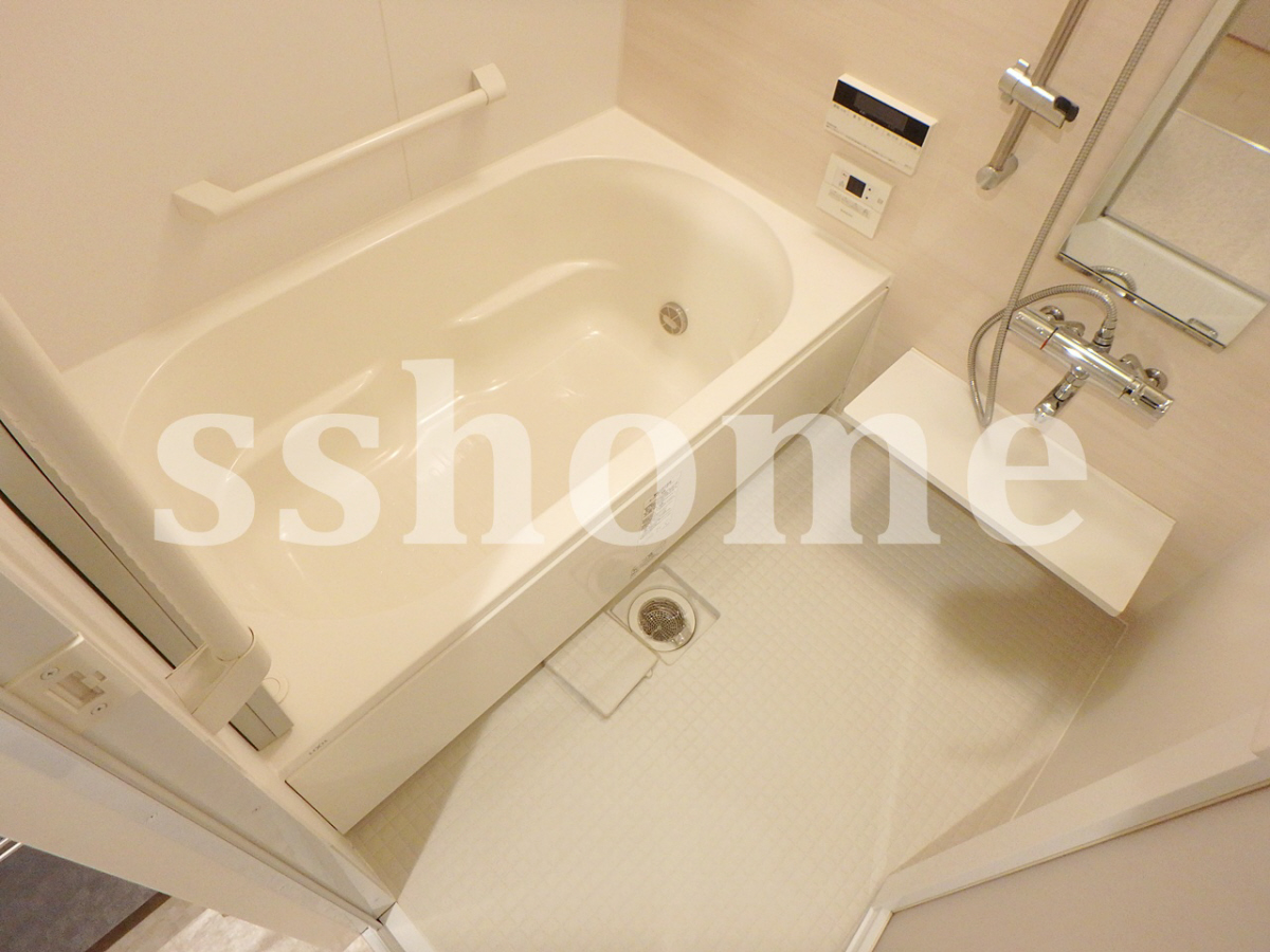 バス 清潔感のある浴槽 写真4