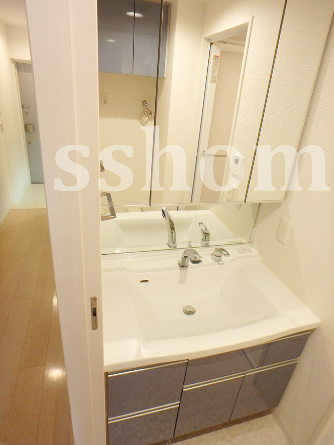 洗面所 シャンプードレッサー 写真9