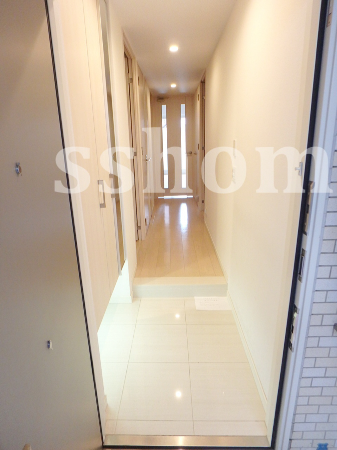 玄関 素敵な廊下 写真12