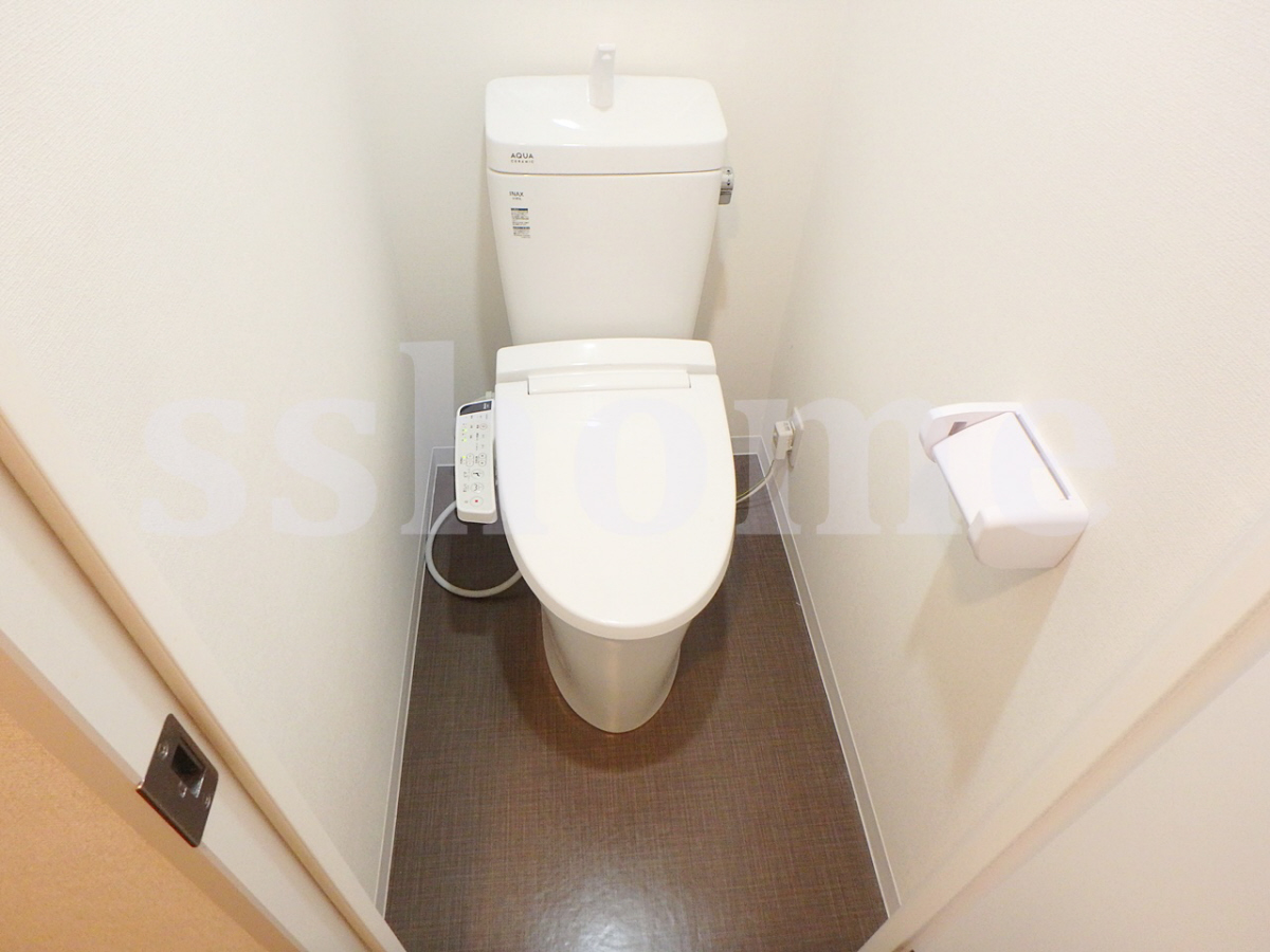 トイレ 温水洗浄便座☆ 写真8