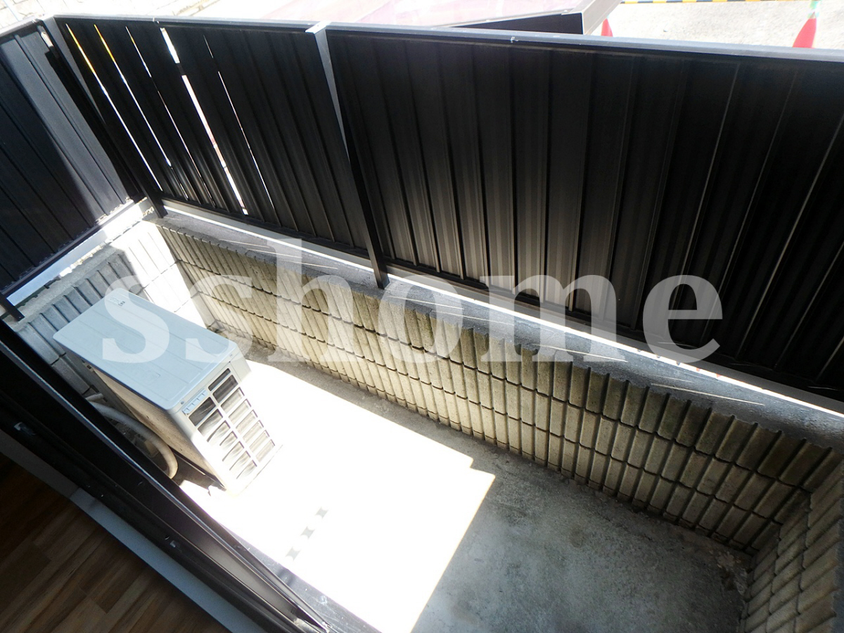 バルコニー・ベランダ 1階でも外から見えません☆ 写真10