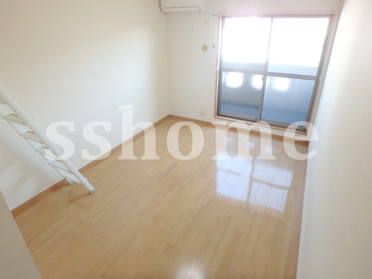 リビング 明るいお部屋です☆ 写真2