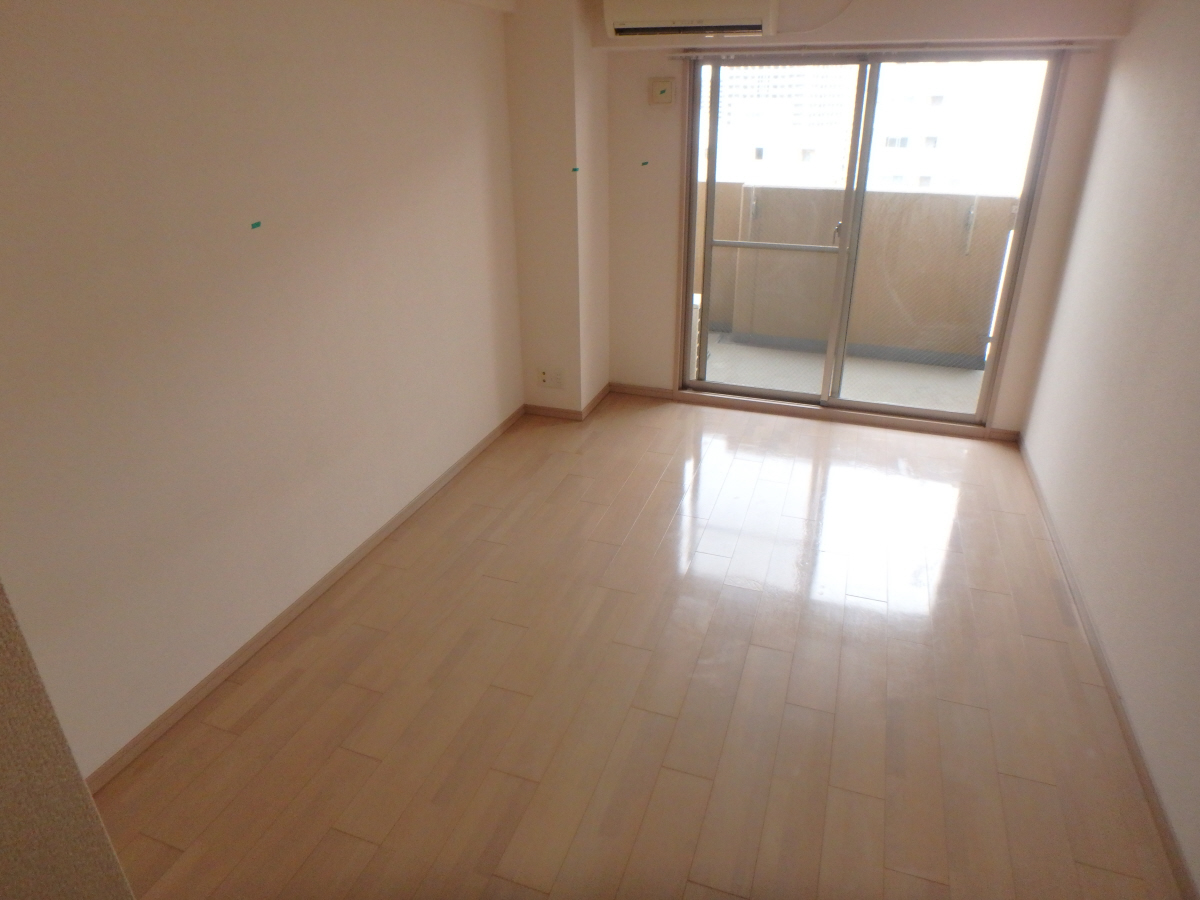 内装 フローリング☆ 写真14