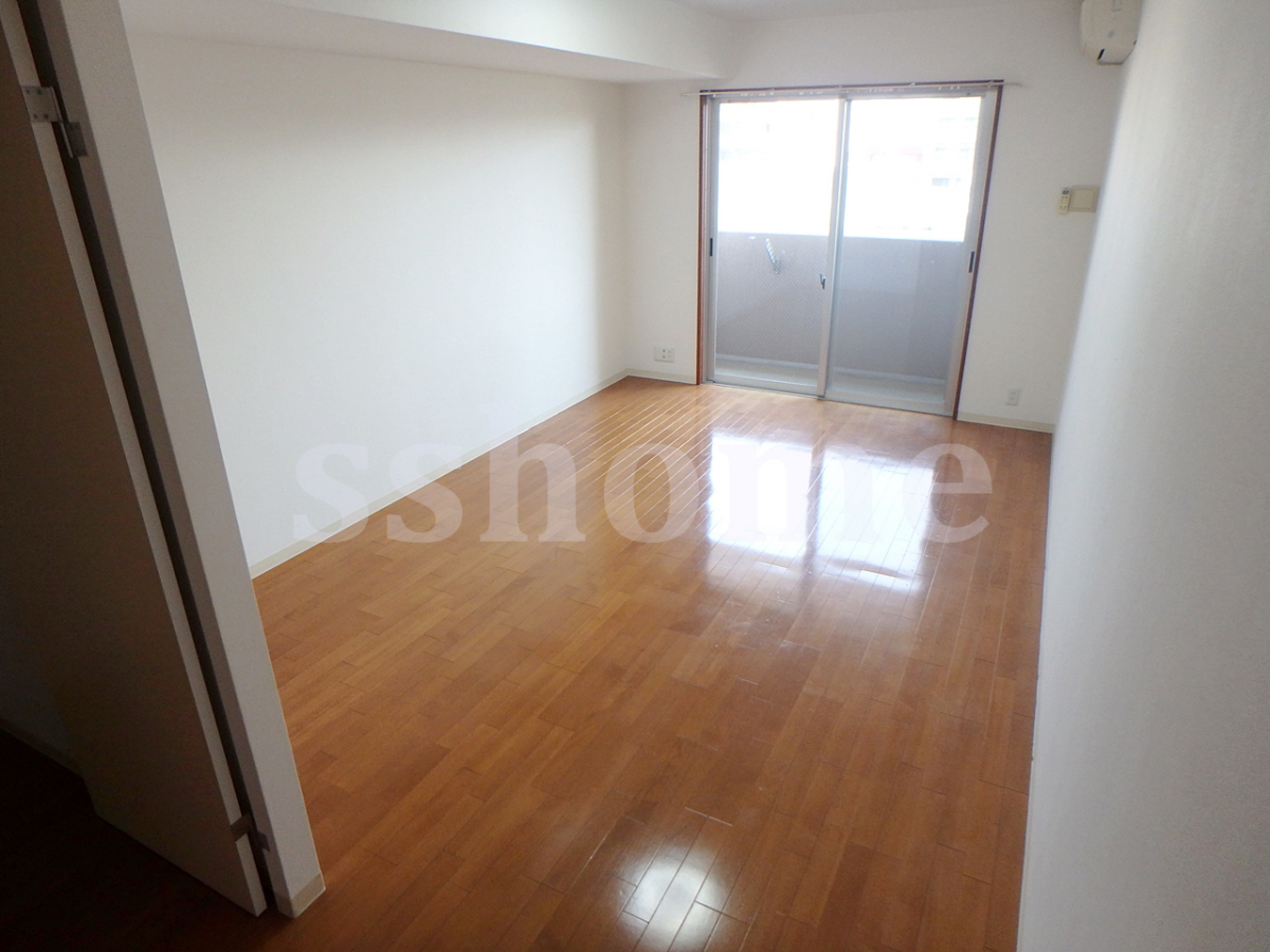 リビング 広くてきれいなお部屋です♪ 写真2