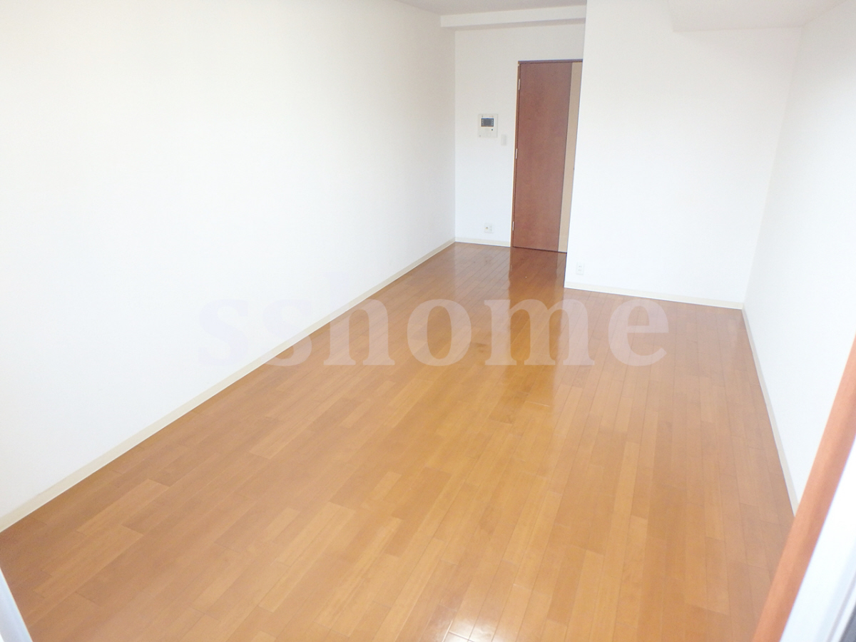 寝室 広々とした室内です☆ 写真15