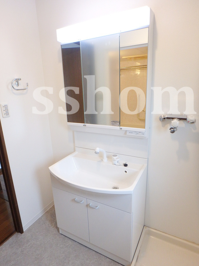 洗面所 シャンプードレッサー 写真9