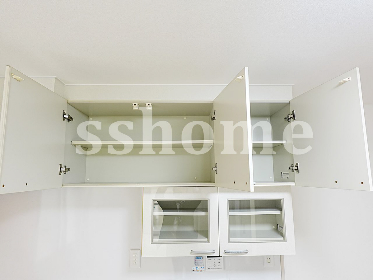 収納 キッチン上部吊戸棚 写真16