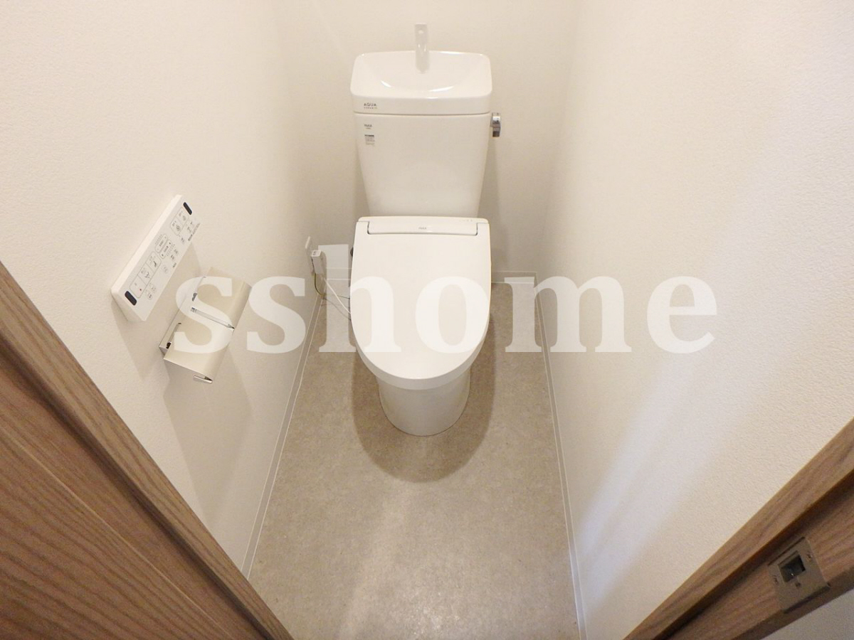 トイレ 新しくなりました☆シャワートイレ 写真8