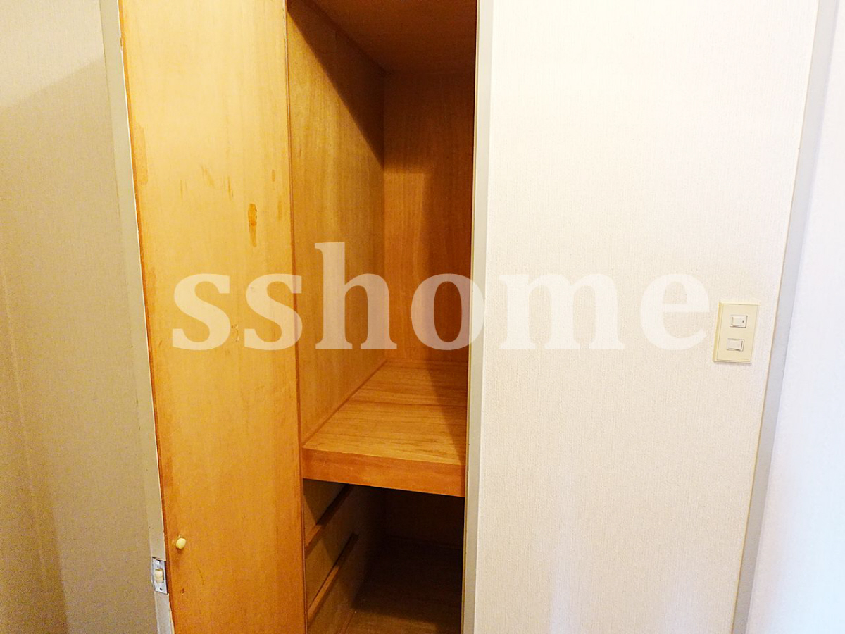 設備 玄関にも収納あります 写真18