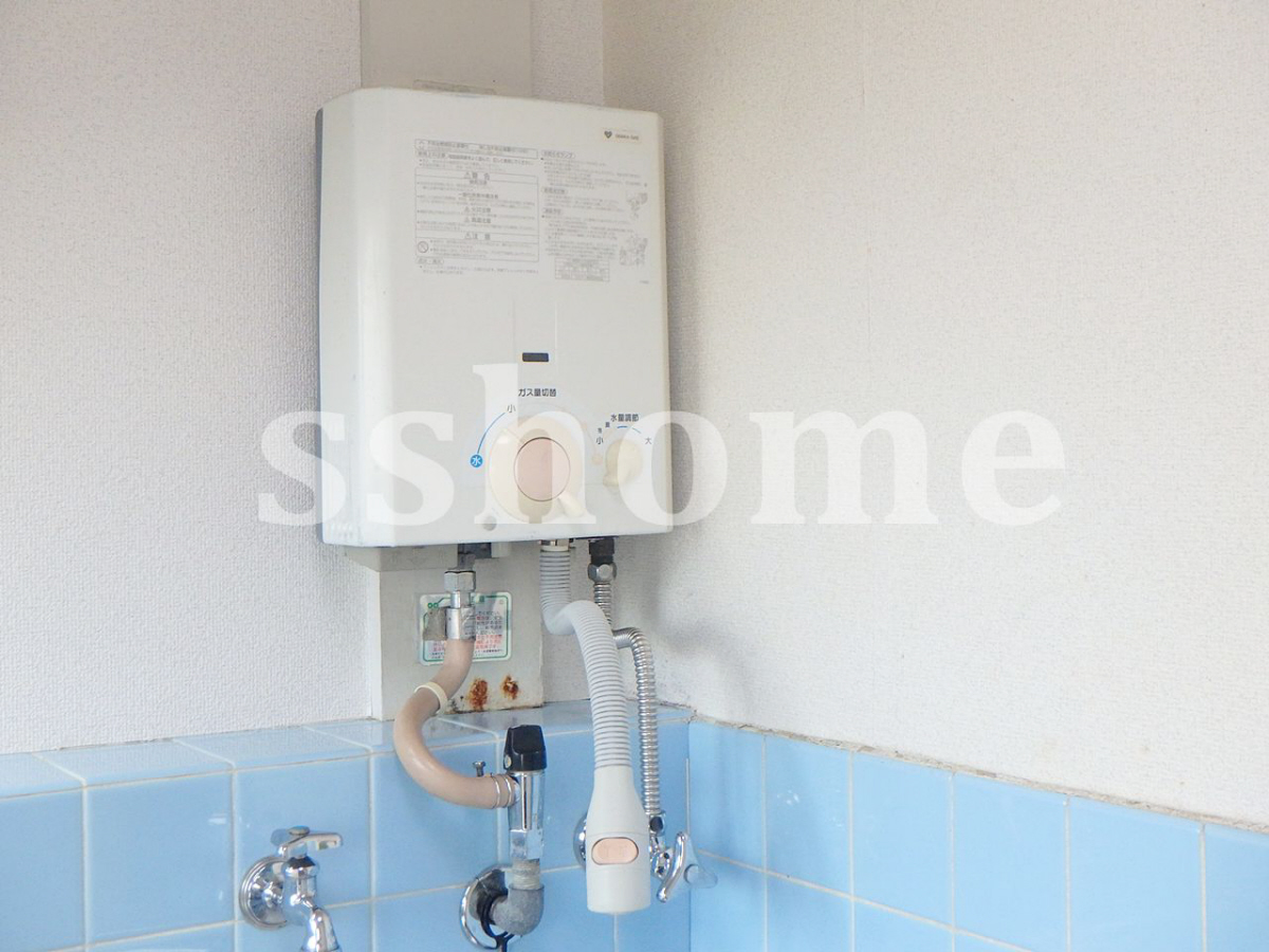 設備 瞬間湯沸かし器 写真18