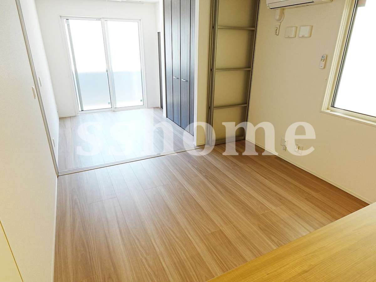 内装 お部屋明るいです♪ 写真14