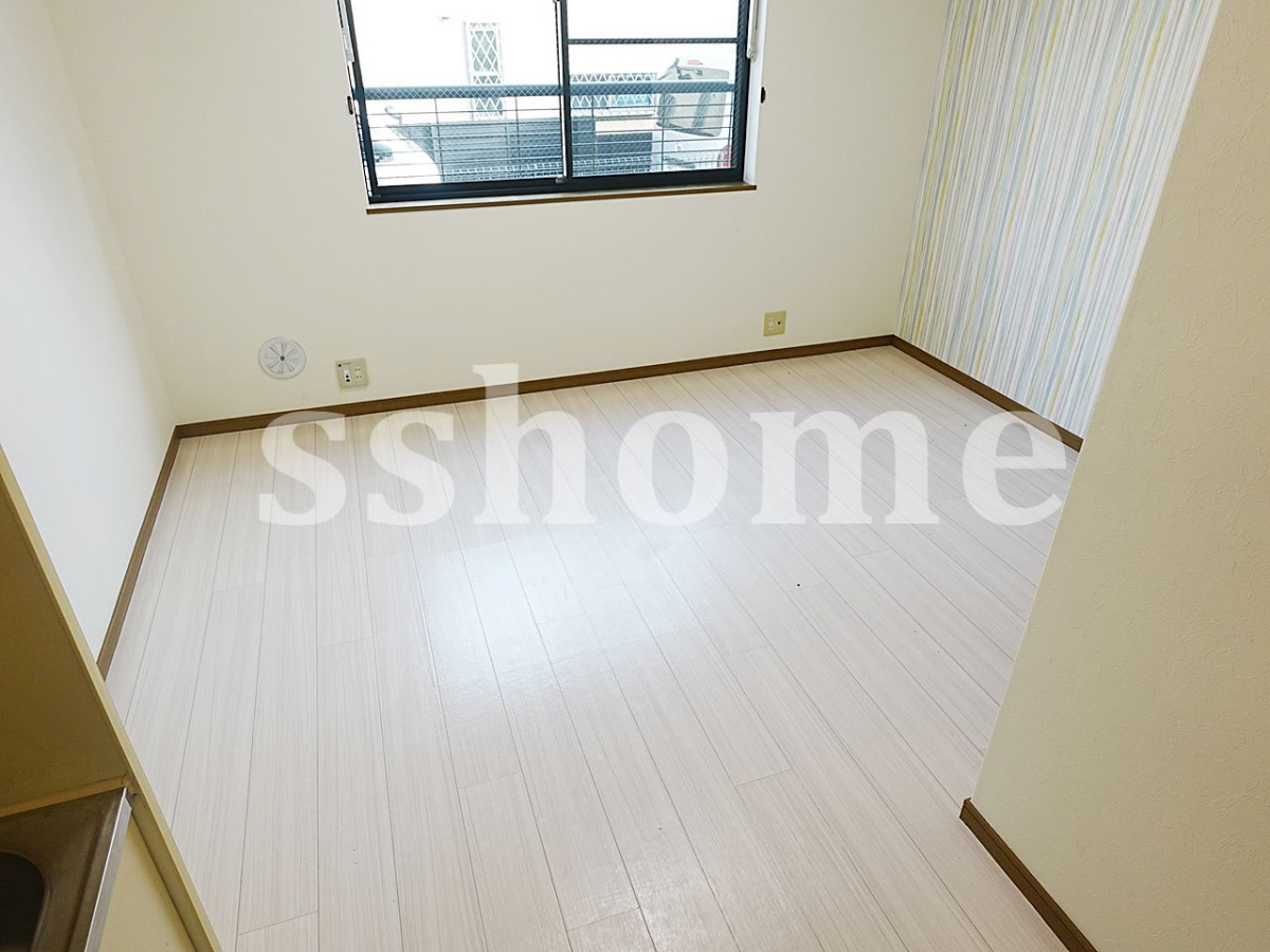 居室 窓からの光が明るいお部屋☆ 写真17