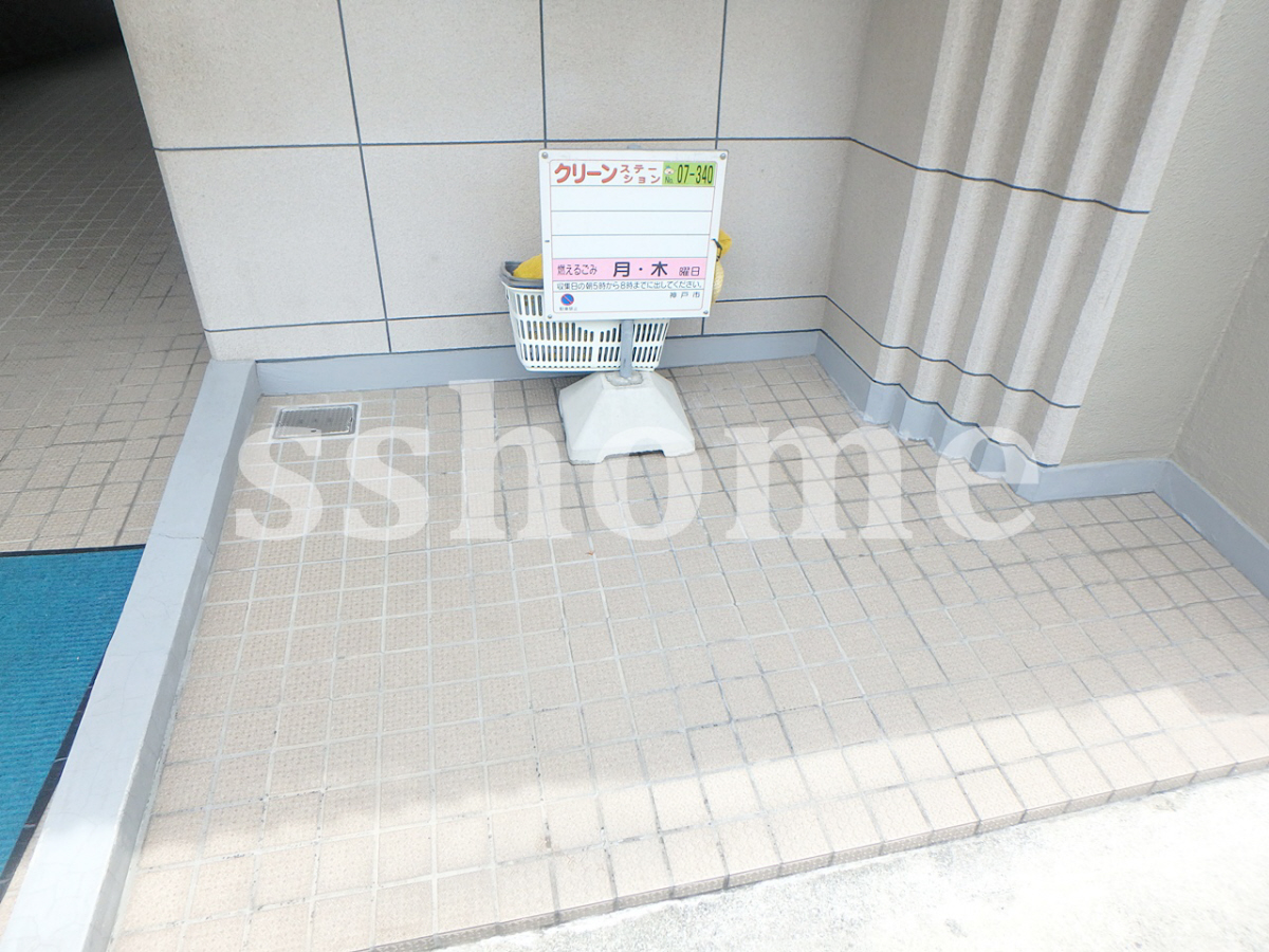 共用部 ゴミ捨て場あります 写真28