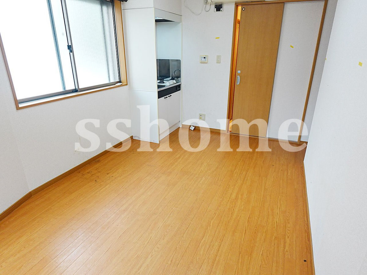 リビング 明るいお部屋です 写真2