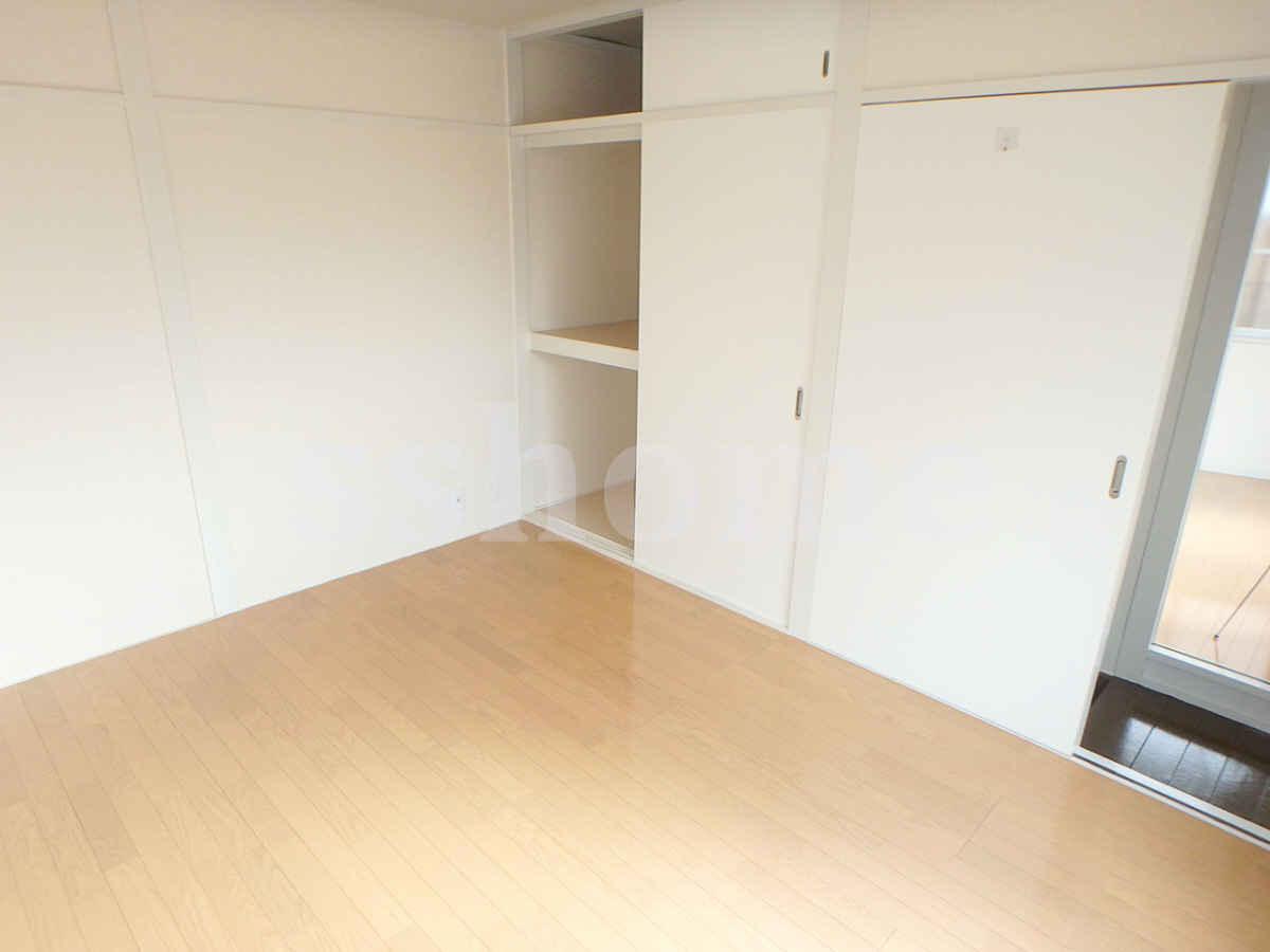 洋室5.8帖☆ 写真7