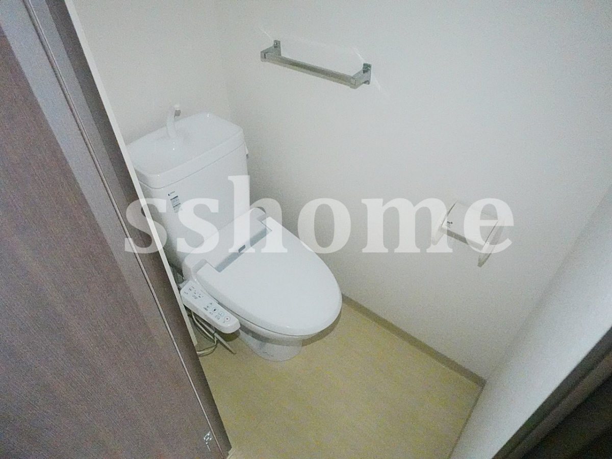 トイレ 温水洗浄便座 写真8