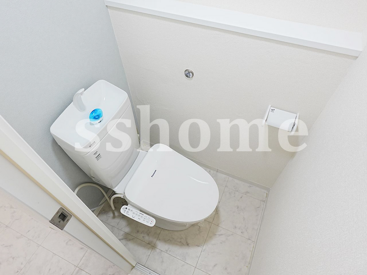 トイレ 温水洗浄便座 写真8