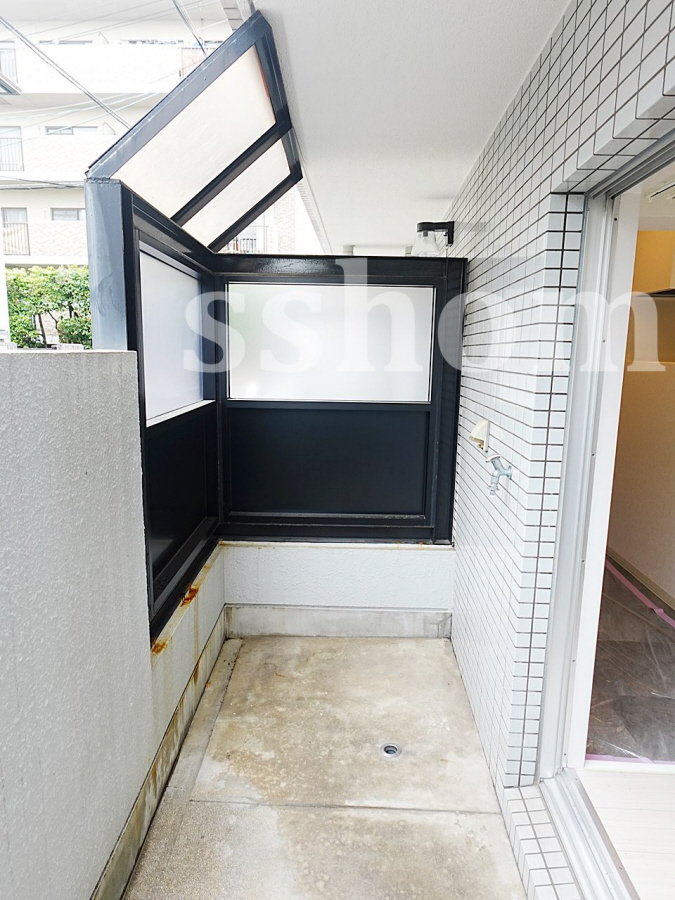 その他部屋・スペース 洗濯機置場 雨除けあります 写真19